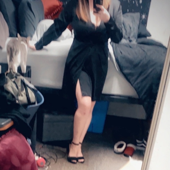 NWOT Fashion Nova Satin-Like Dress - Picture 6 of 6